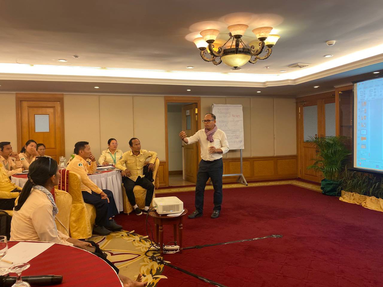 សកម្មភាពនៃវគ្គបណ្តុះបណ្តាលរំលឹកឡើងវិញសម្រាប់មគ្គុទ្ទេសក៍ទេសចរណ៍និយាយភាសាបារាំង